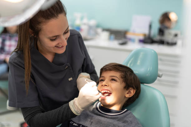 Best Emergency Tooth Extraction  in Daniels, WV